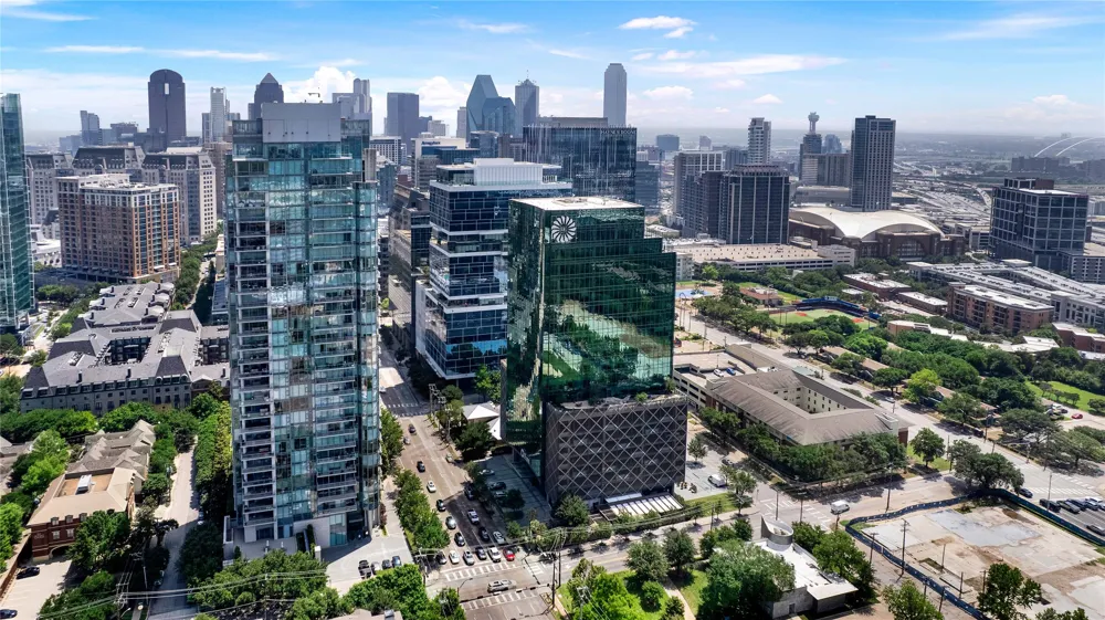 2900 Mckinnon Street #401 Dallas, TX 75201
