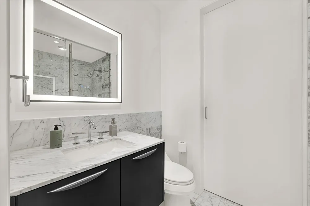 2900 Mckinnon Street #401 Dallas, TX 75201