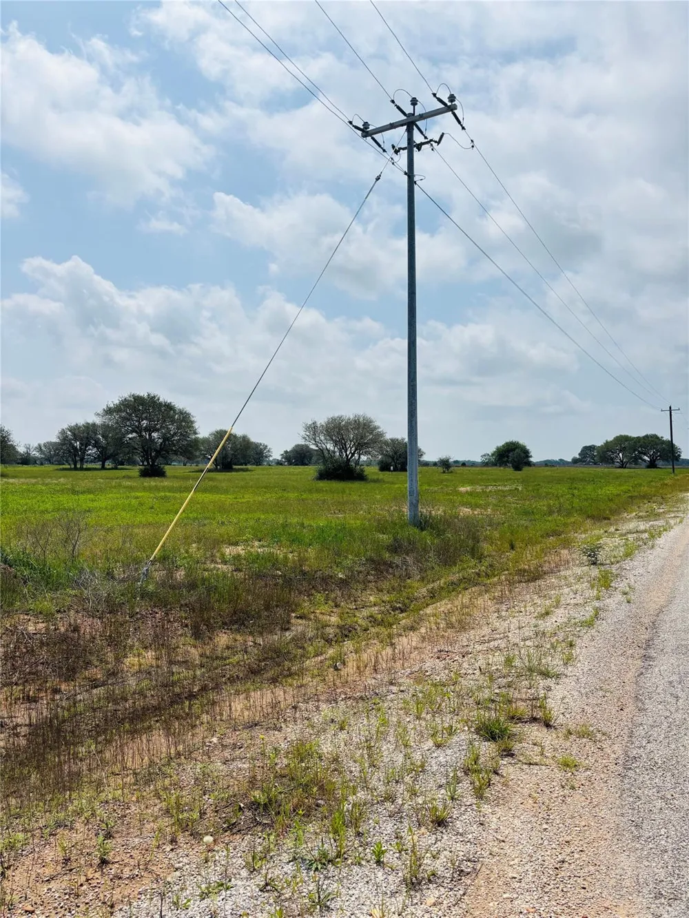 Pintail Lane Rock Island, TX 77470