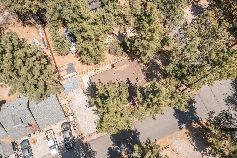 44844 Manzanita Lane Sugarloaf, CA 92386