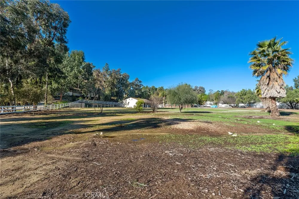 5546 PARADISE VALLEY ROAD Hidden Hills, CA 91302