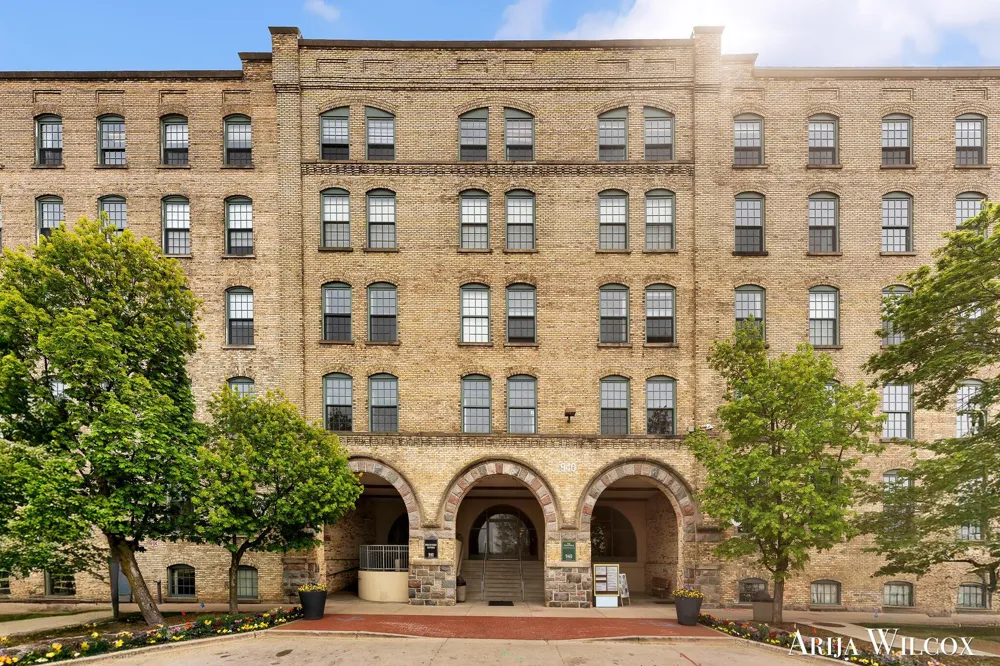 940 Monroe Avenue NW #531 Grand Rapids, MI 49503