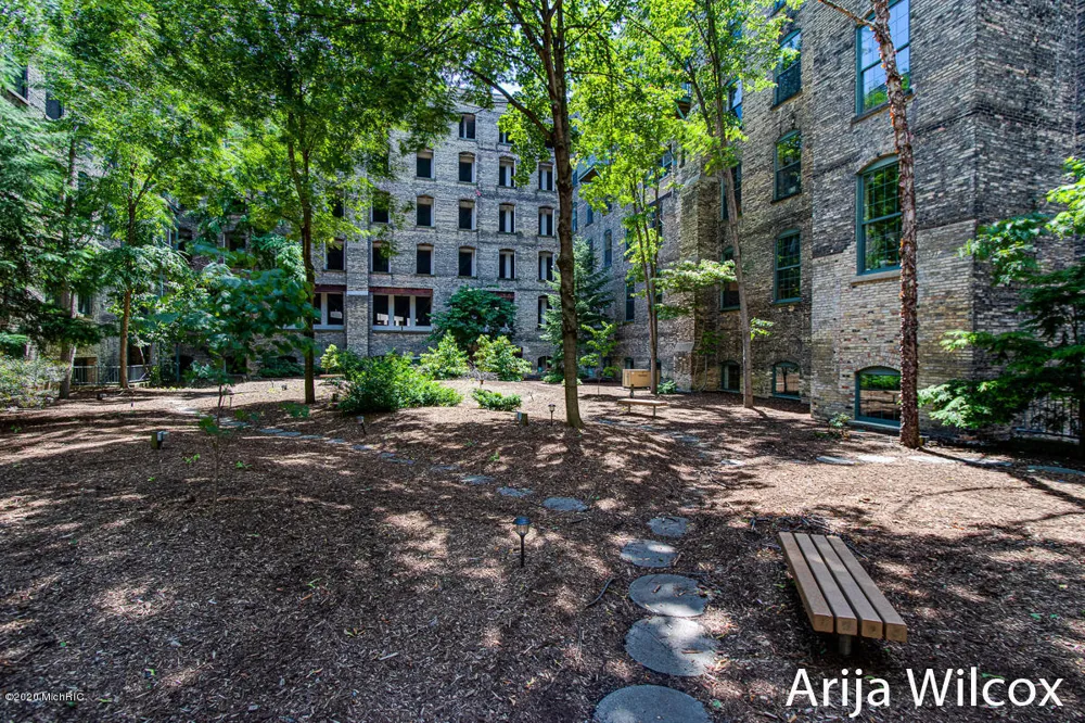 940 Monroe Avenue NW #531 Grand Rapids, MI 49503
