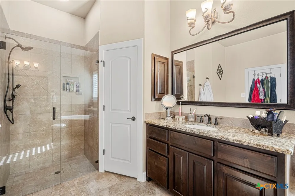 1105 Bella Risa Drive Georgetown, TX 78633