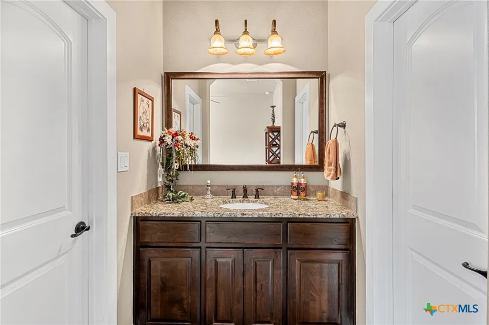 1105 Bella Risa Drive Georgetown, TX 78633