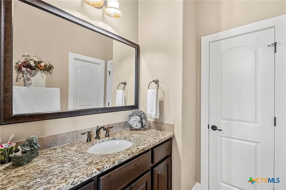 1105 Bella Risa Drive Georgetown, TX 78633