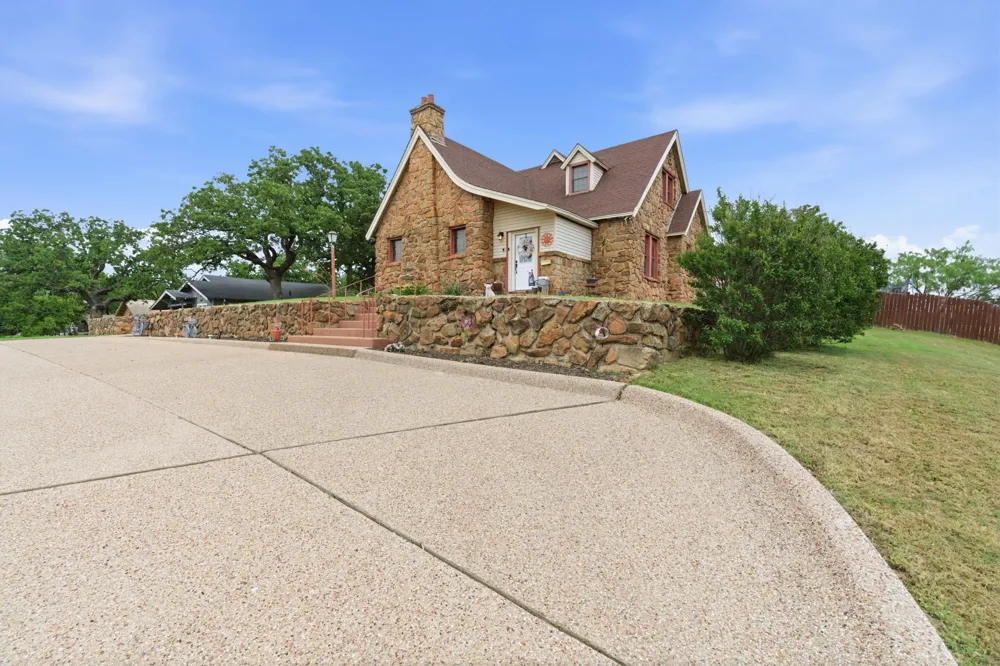 514 S Dixie Street Eastland, TX 76448