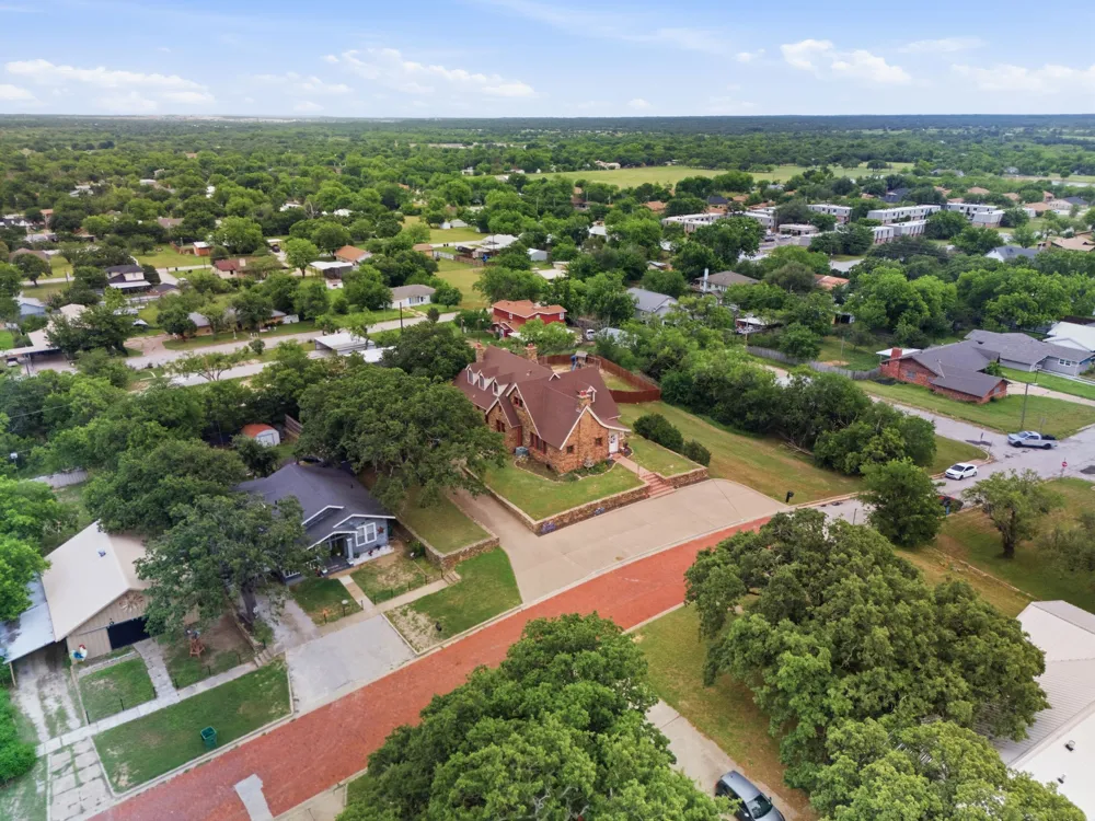 514 S Dixie Street Eastland, TX 76448