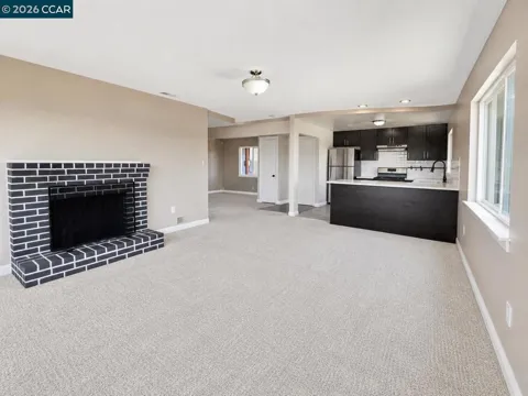 1531 Bayo Vista Ave