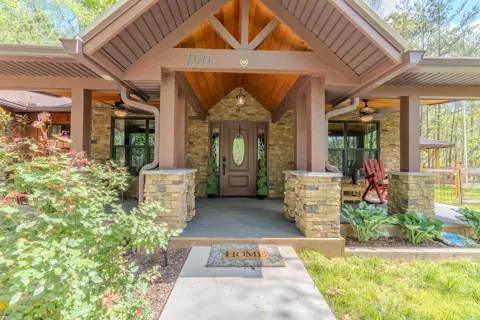 190 Galloway Drive