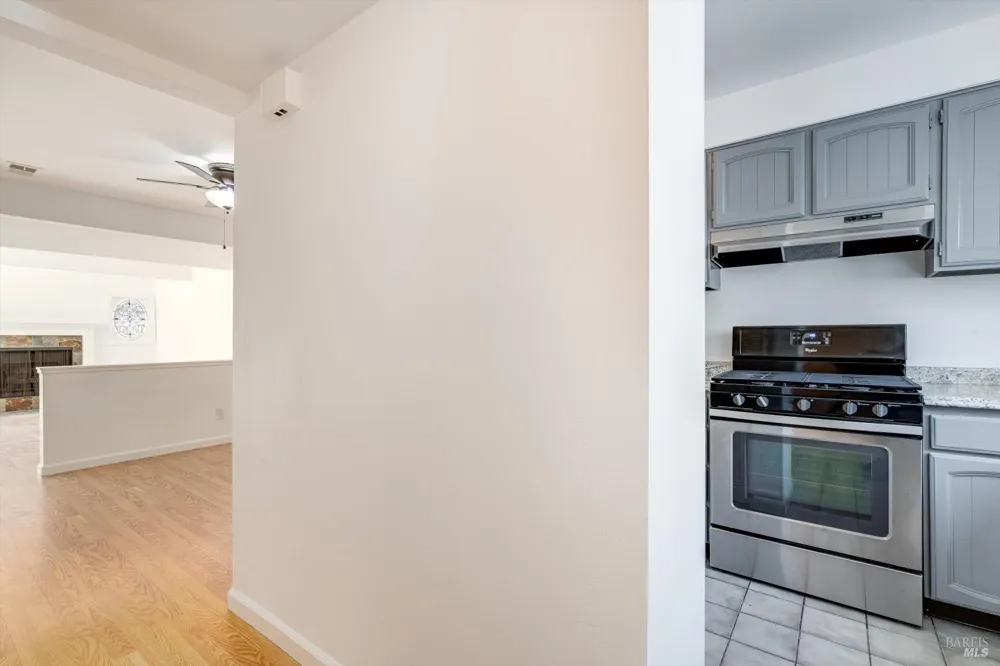 1909 Knolls Drive Santa Rosa, CA 95405