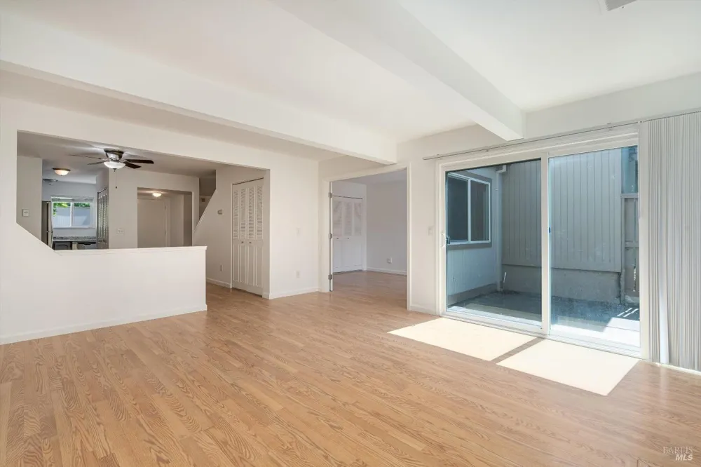 1909 Knolls Drive Santa Rosa, CA 95405
