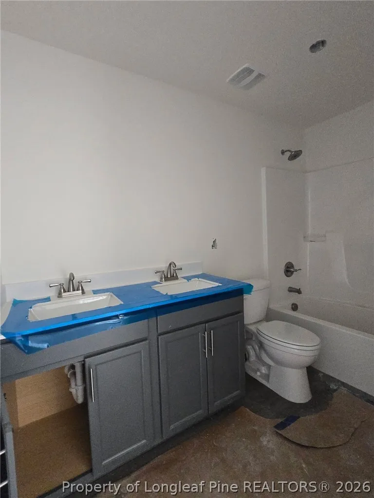 4300 kirkhill Court Wade, NC 28395