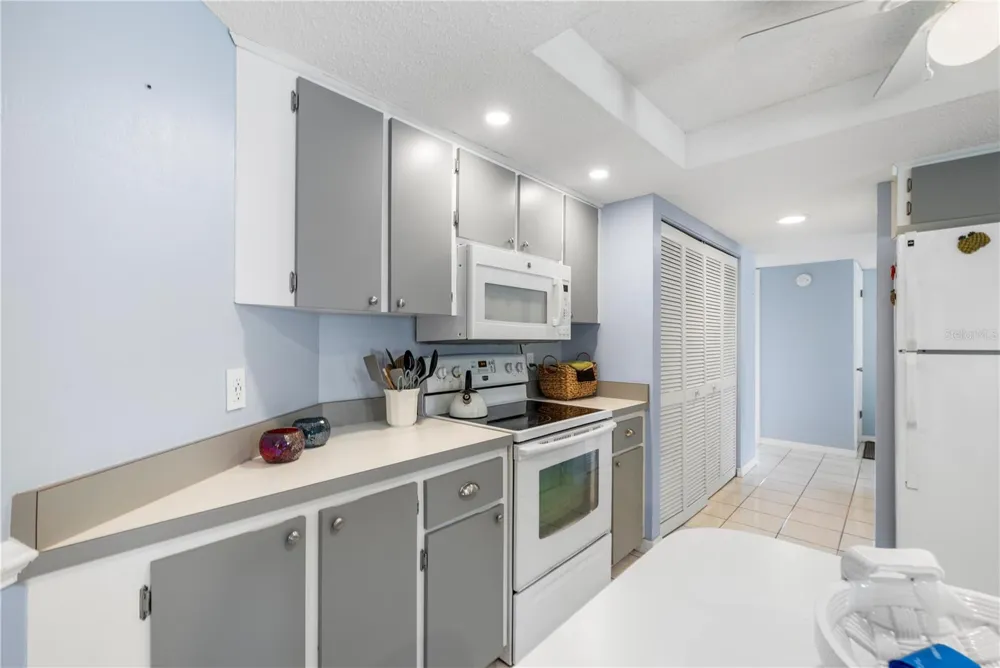 3801 SAILMAKER LANE Holiday, FL 34691