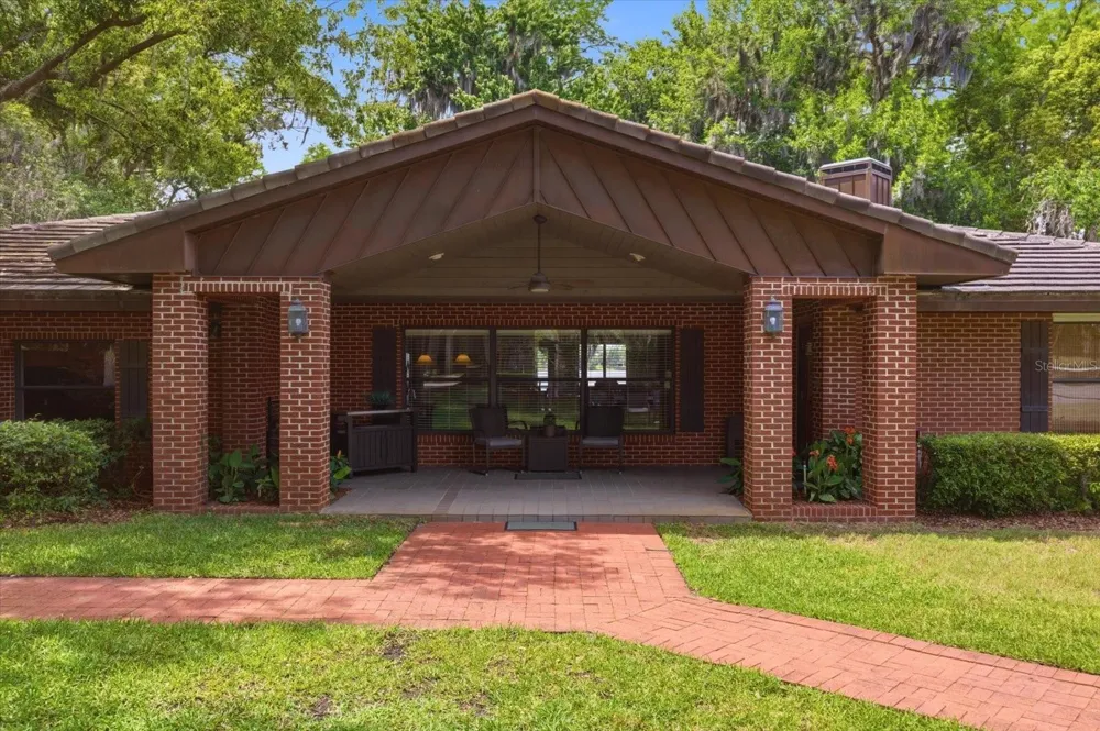 4910 E LAKE DRIVE Winter Springs, FL 32708