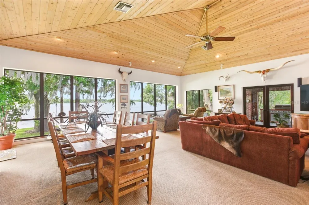 4910 E LAKE DRIVE Winter Springs, FL 32708