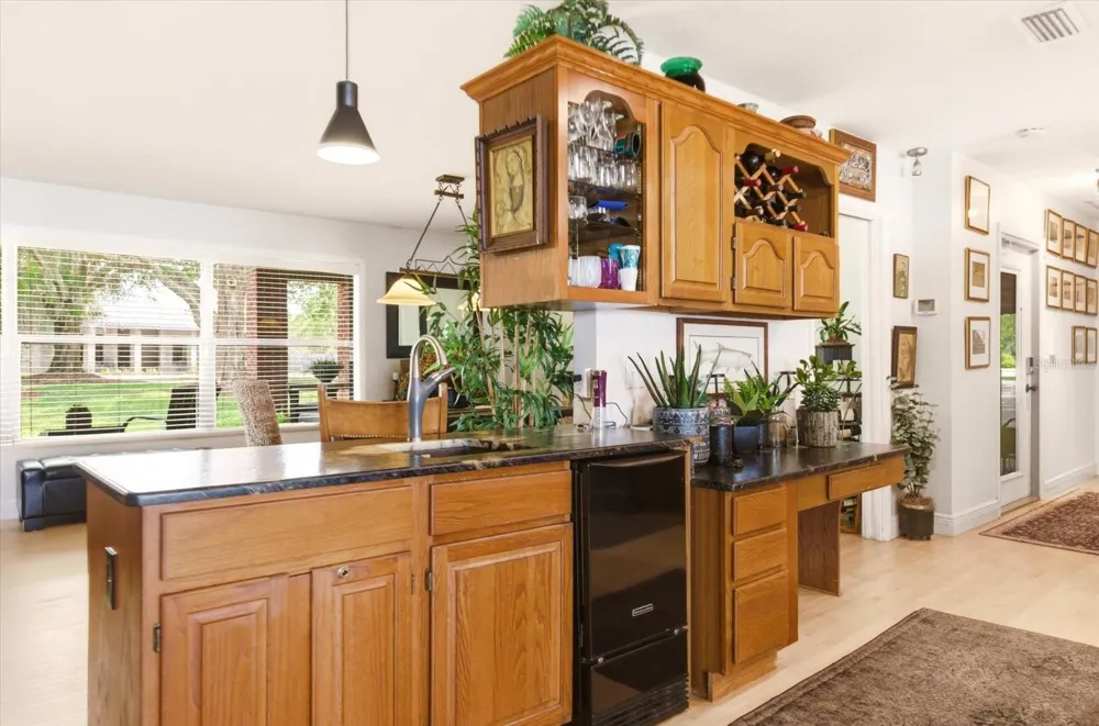 4910 E LAKE DRIVE Winter Springs, FL 32708