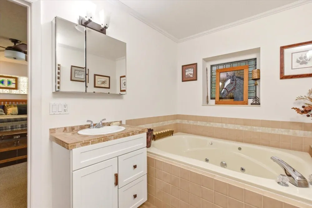 4910 E LAKE DRIVE Winter Springs, FL 32708
