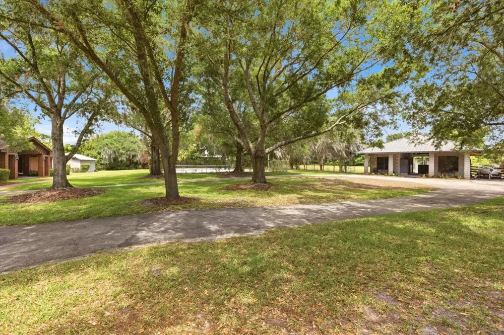 4910 E LAKE DRIVE Winter Springs, FL 32708