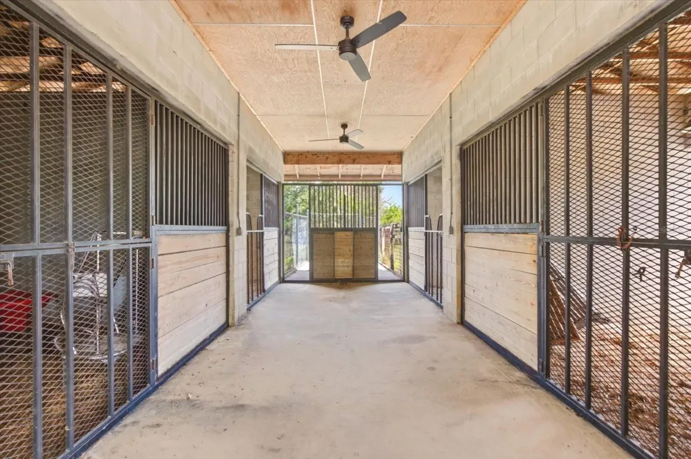 4910 E LAKE DRIVE Winter Springs, FL 32708
