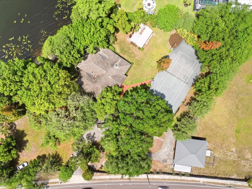 4910 E LAKE DRIVE Winter Springs, FL 32708