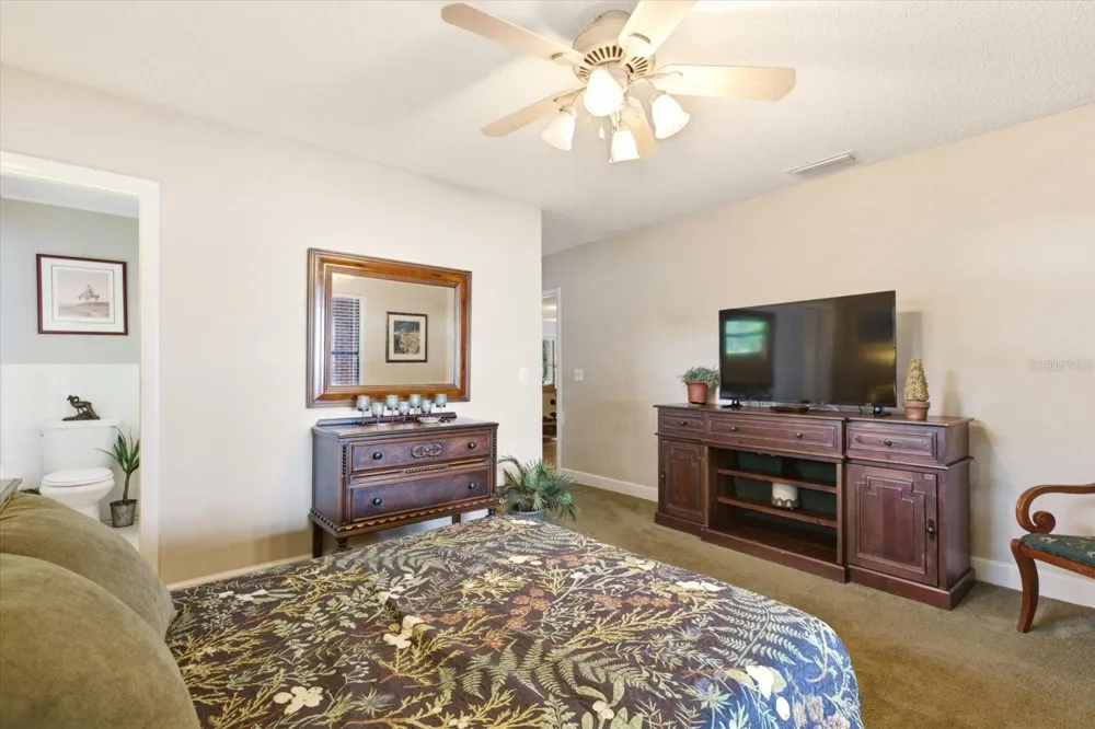 4910 E LAKE DRIVE Winter Springs, FL 32708