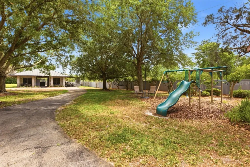 4910 E LAKE DRIVE Winter Springs, FL 32708