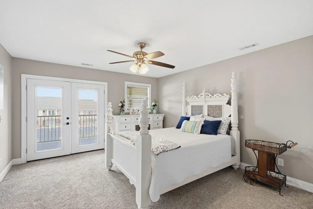 1255 New Lake Road Spring City, TN 37381