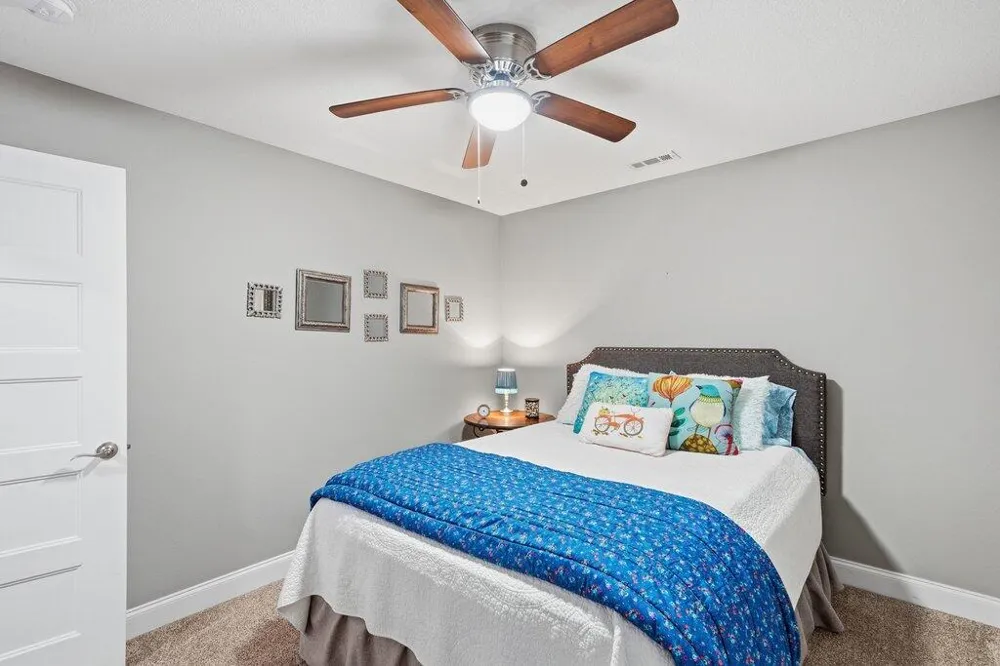 1255 New Lake Road Spring City, TN 37381