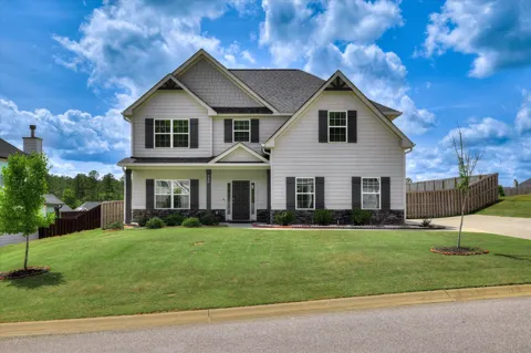 740 Crestwood Parkway