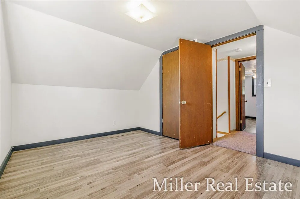 32 B DRIVE Hastings, MI 49058