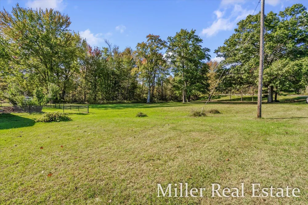 32 B DRIVE Hastings, MI 49058