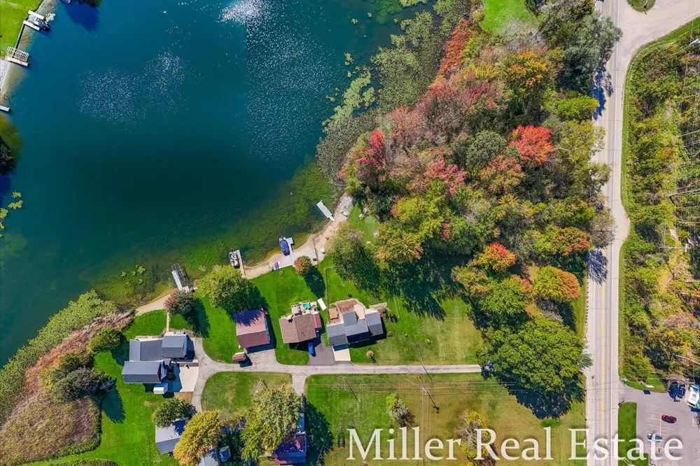 32 B DRIVE Hastings, MI 49058