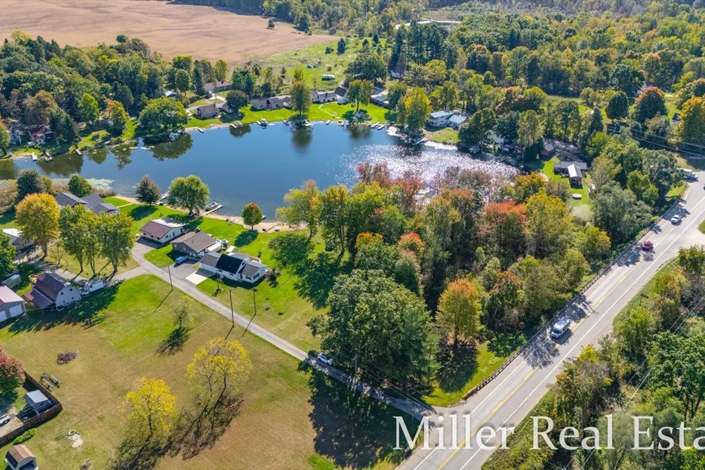 32 B DRIVE Hastings, MI 49058