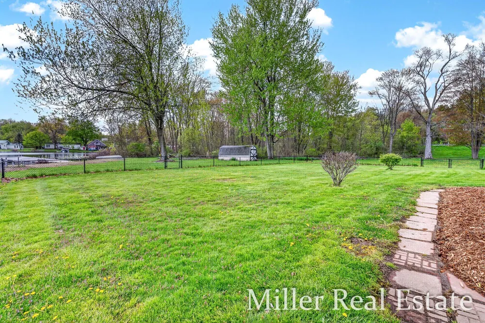 32 B DRIVE Hastings, MI 49058