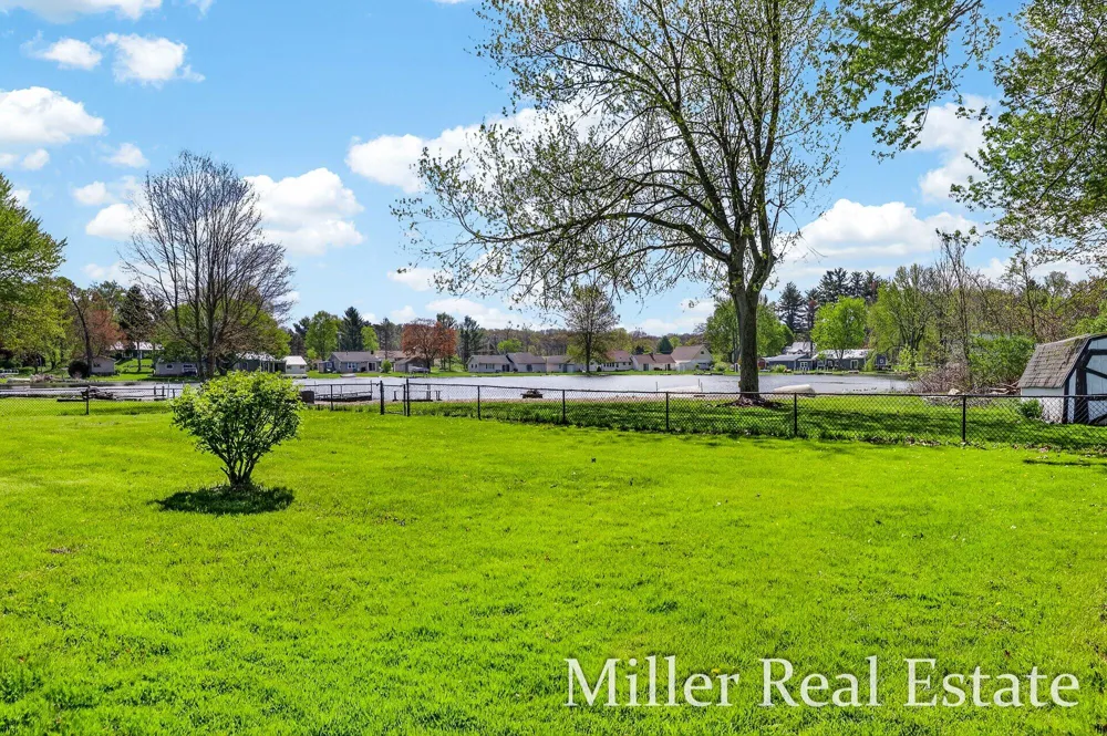 32 B DRIVE Hastings, MI 49058