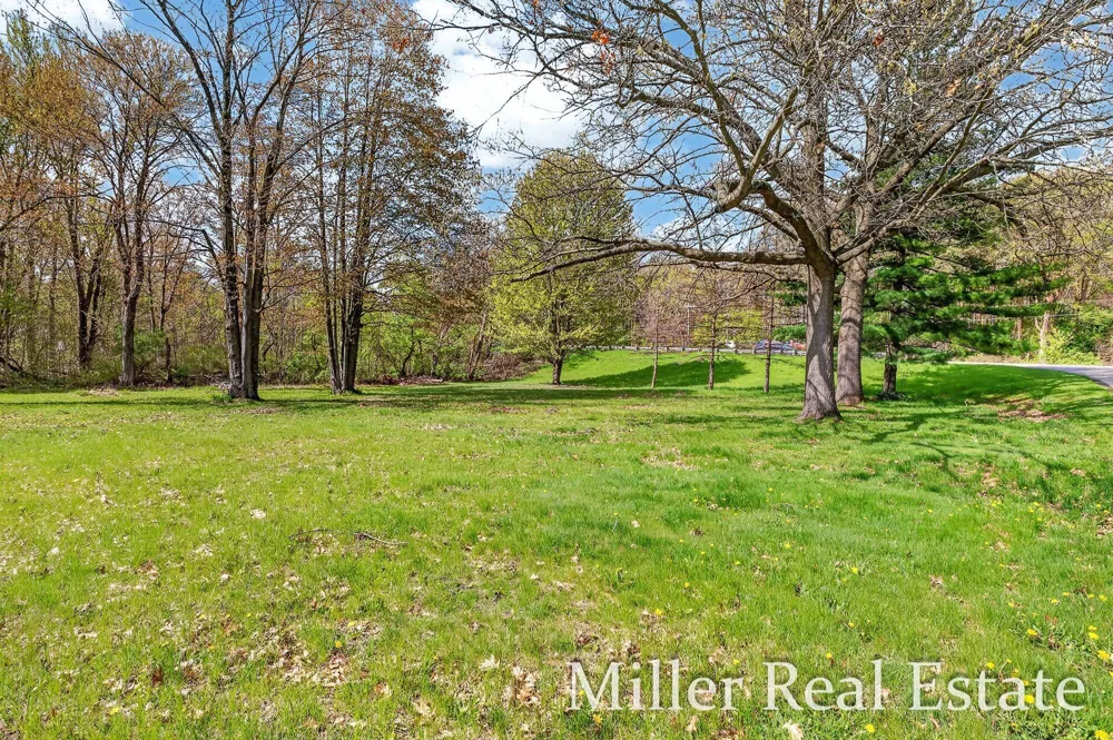 32 B DRIVE Hastings, MI 49058