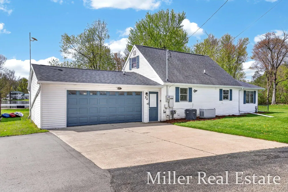 32 B DRIVE Hastings, MI 49058