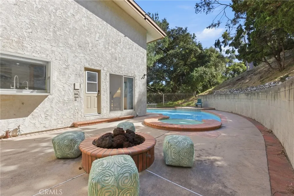 41 Hidden Valley Monrovia, CA 91016