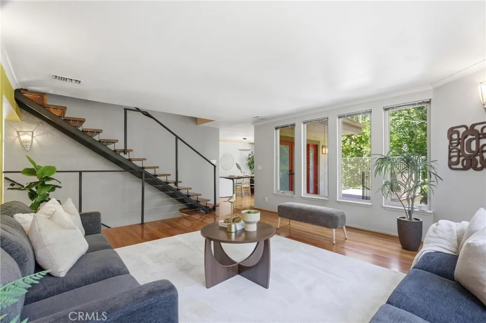 41 Hidden Valley Monrovia, CA 91016