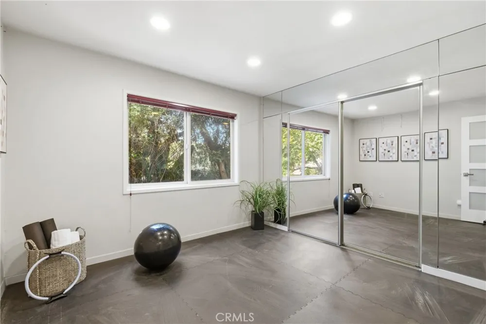 41 Hidden Valley Monrovia, CA 91016