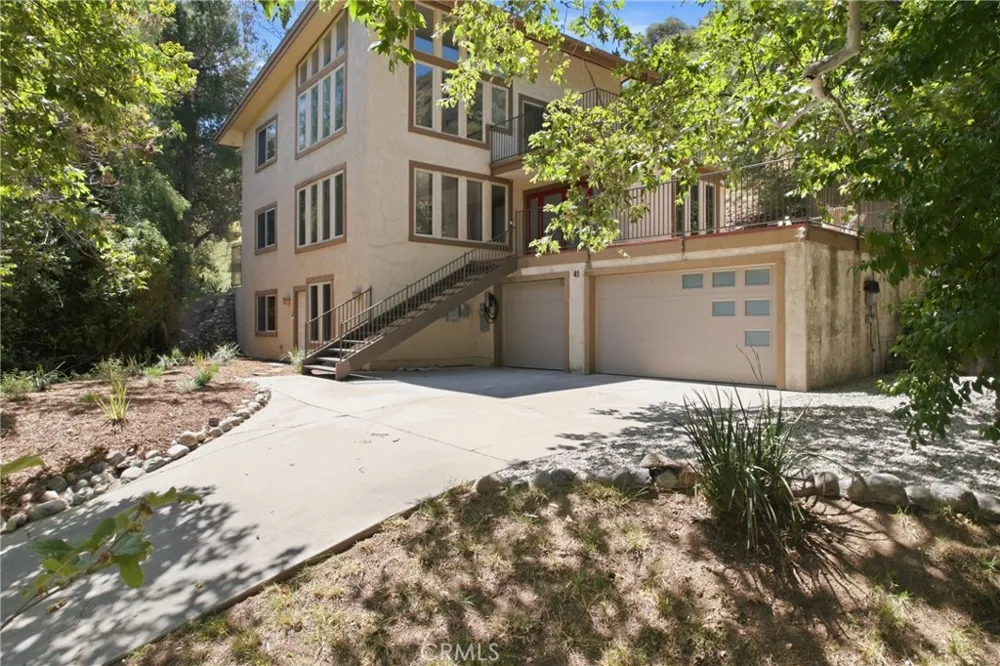 41 Hidden Valley Monrovia, CA 91016