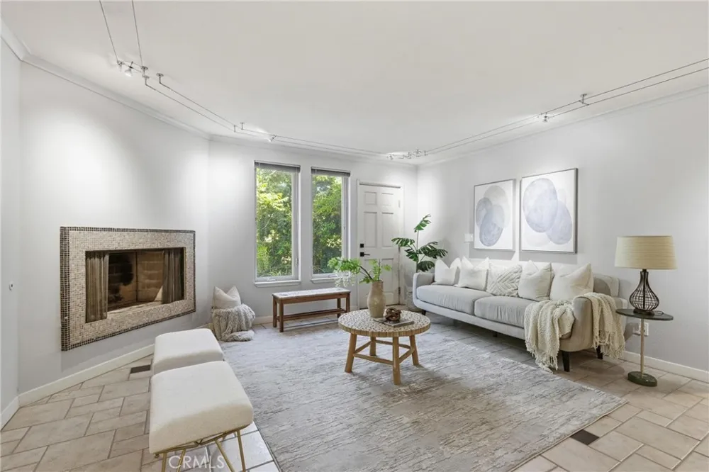 41 Hidden Valley Monrovia, CA 91016