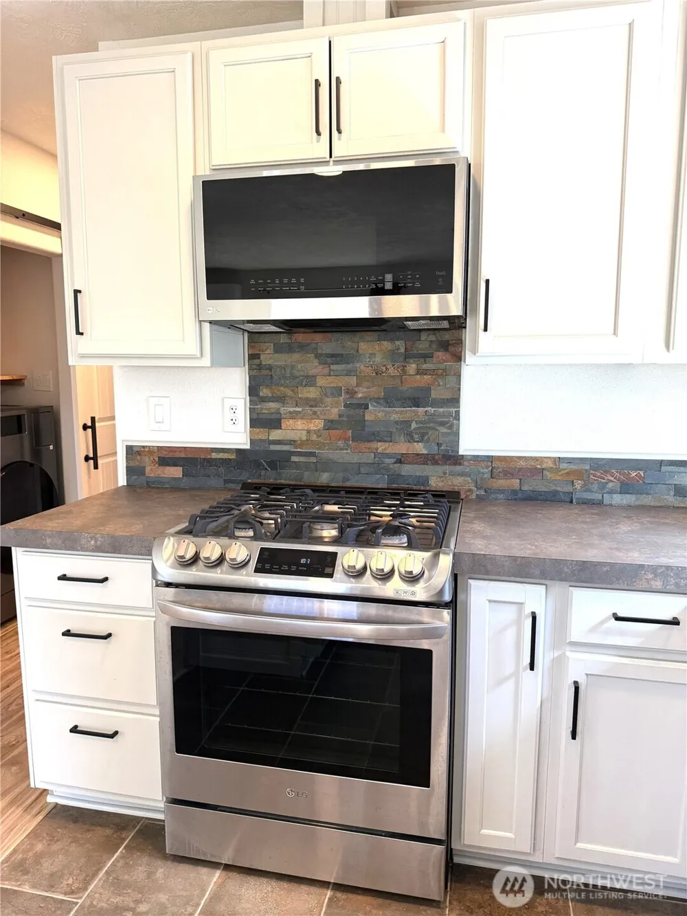811 346th Place Ocean Park, WA 98640
