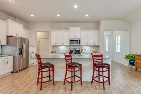 1009 Goldilocks Lane