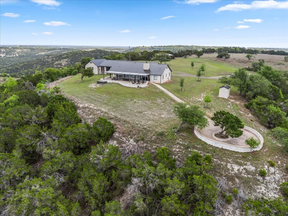 6594 W Hwy 290 Dripping Springs, TX 78620