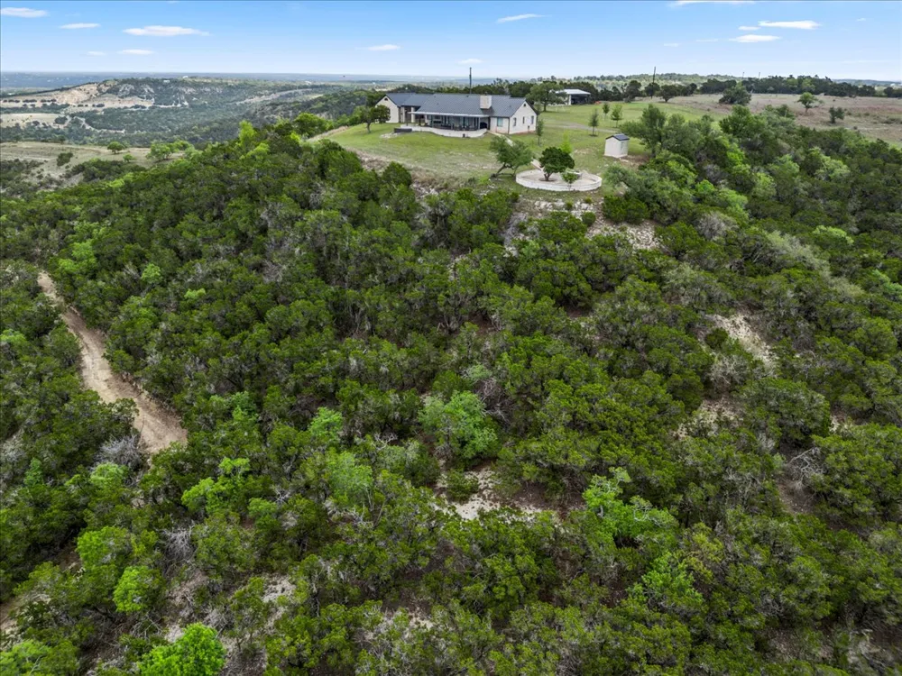 6594 W Hwy 290 Dripping Springs, TX 78620