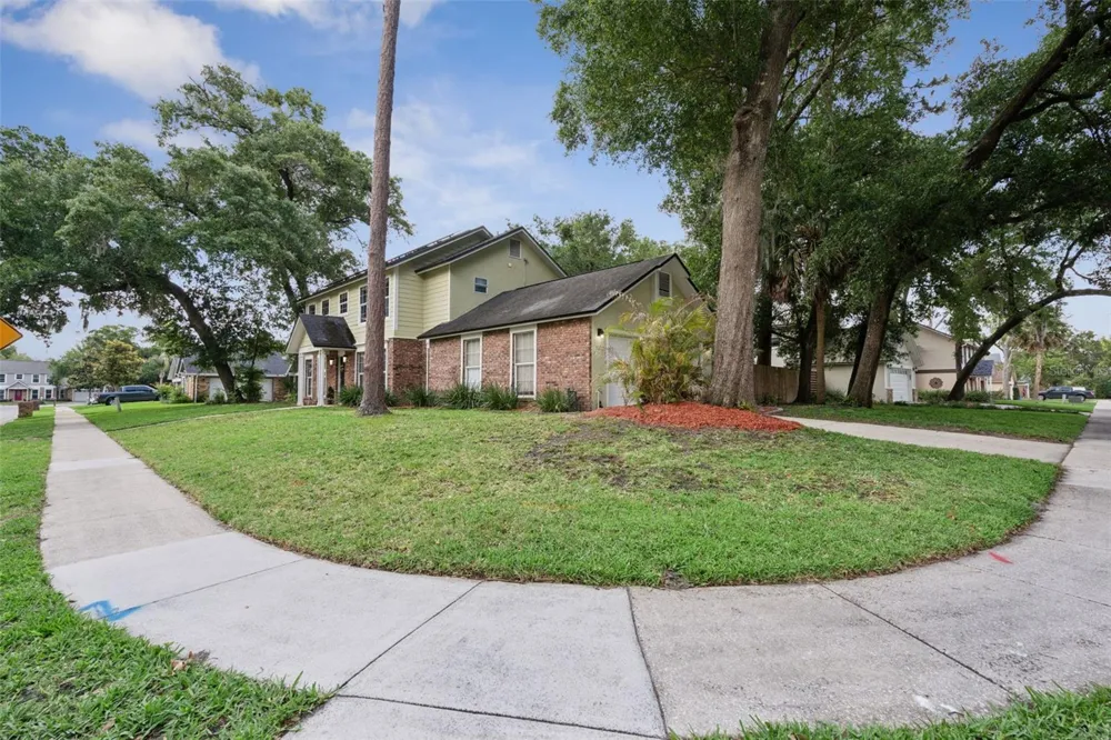 440 BUCKSKIN COURT Winter Springs, FL 32708