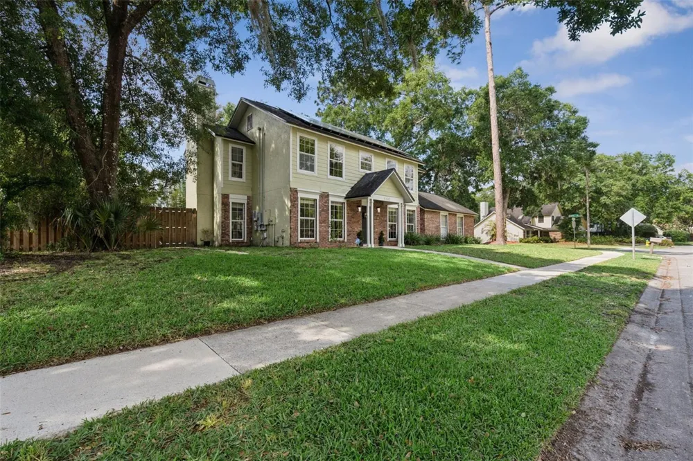 440 BUCKSKIN COURT Winter Springs, FL 32708