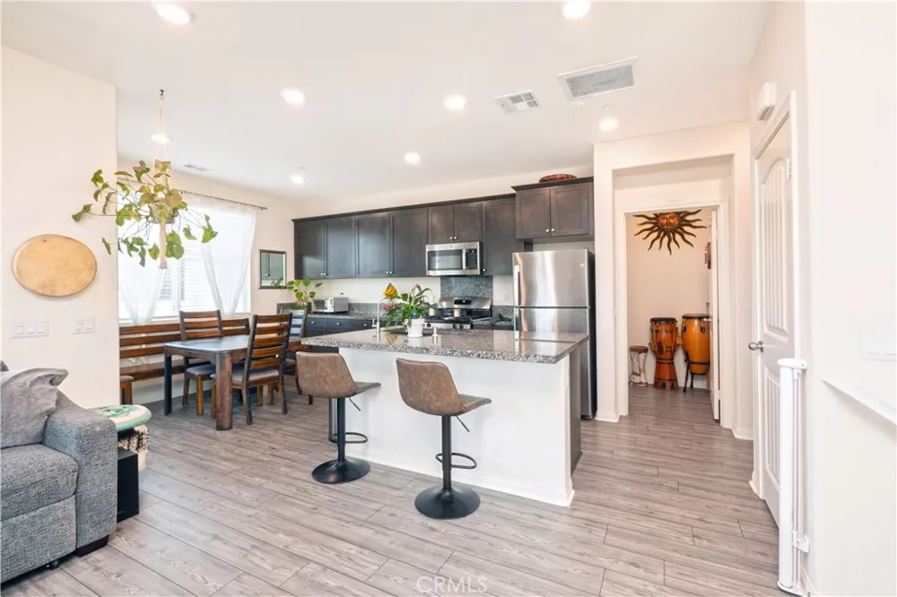 16570 Wyndham #1 Fontana, CA 92336